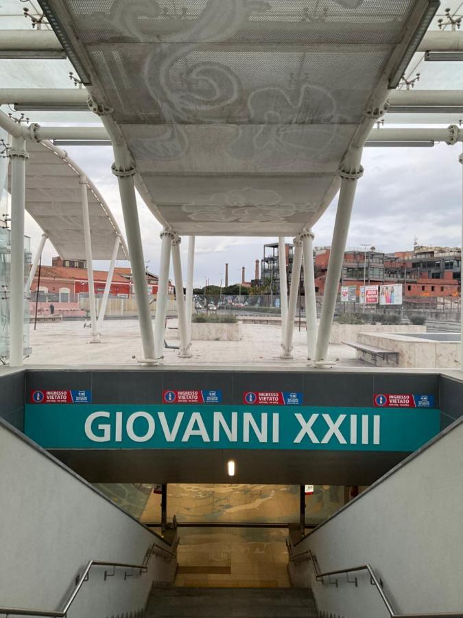 Binario 8 Catania Stazione Centrale ภายนอก รูปภาพ